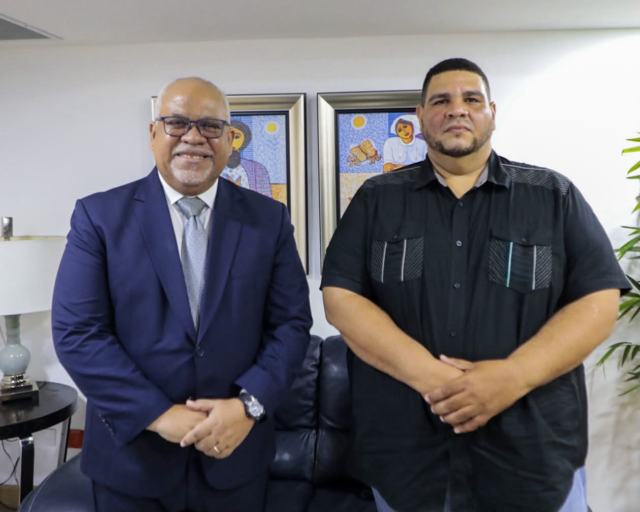 Dennis Ubiera destacado dirigente del sector pesquero visita Promipyme